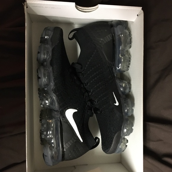 Nike Other - Nike Vapormax Flyknit lady 9.5 fits men 8
